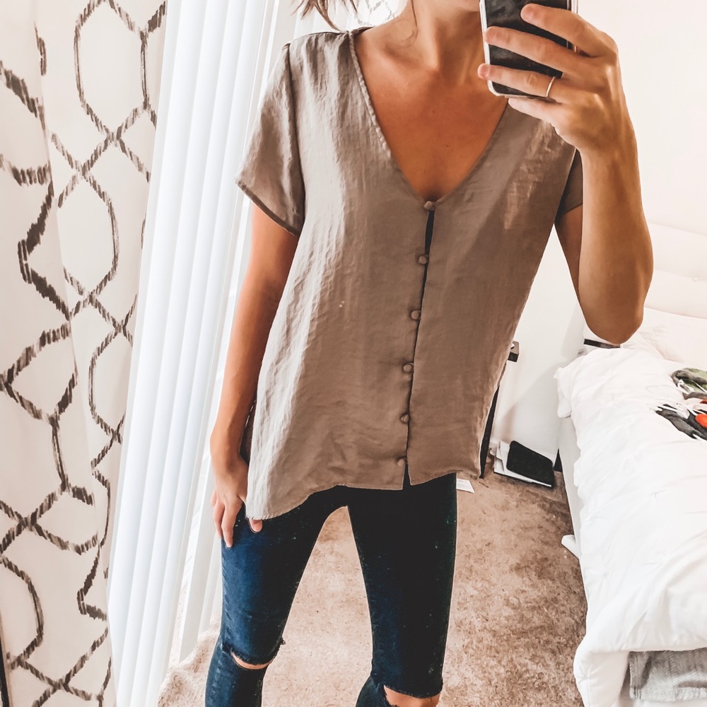 🌵 4sienna | Silk Brown Blouse w/ Buttons - Picture 1 of 7